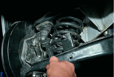 замена шаровой опоры своими руками