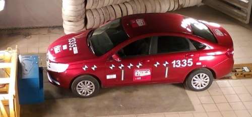 Lada Vesta прошла краш-тест на отлично