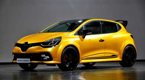 Renault подтверждает дату премьера мощного Clio RS официальной фотографией