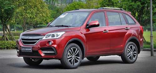 В Lifan рассекретили внутреннее убранство рестайлингового российского Х60