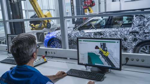 Новый BMW 5 Series показался на съёмках 3D-модели