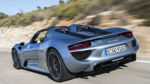 В РФ компания Porsche возвратила на ремонт 1 супергибрид 918 Spyder