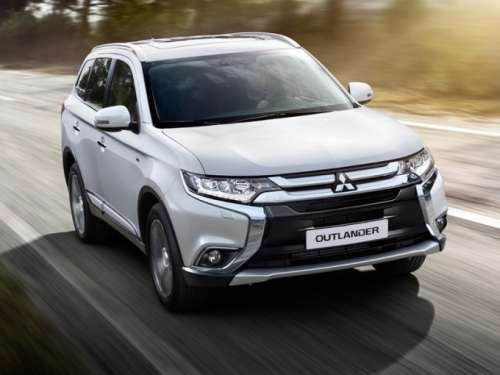 В России скидка на Mitsubishi Outlander достигла 40 тысяч рублей