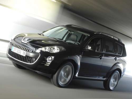 В России отзывают более двух тысяч кроссоверов Peugeot 4007