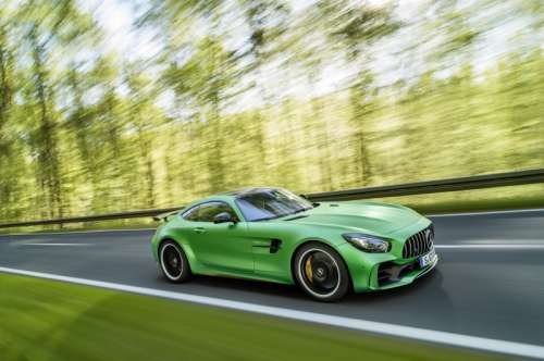 Старт продаж Mercedes-AMG GT R намечен на весну будущего года