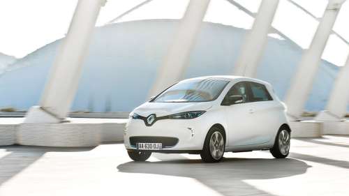 В РФ на время отменили ввозные пошлины на электрокары