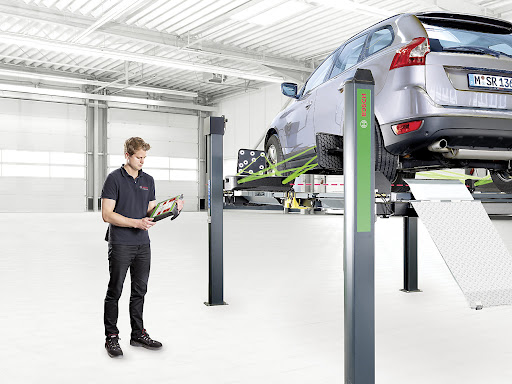 Советы о том, как выбрать стенд развал-схождения