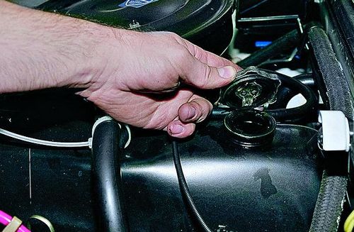 замена охлаждающей жидкости